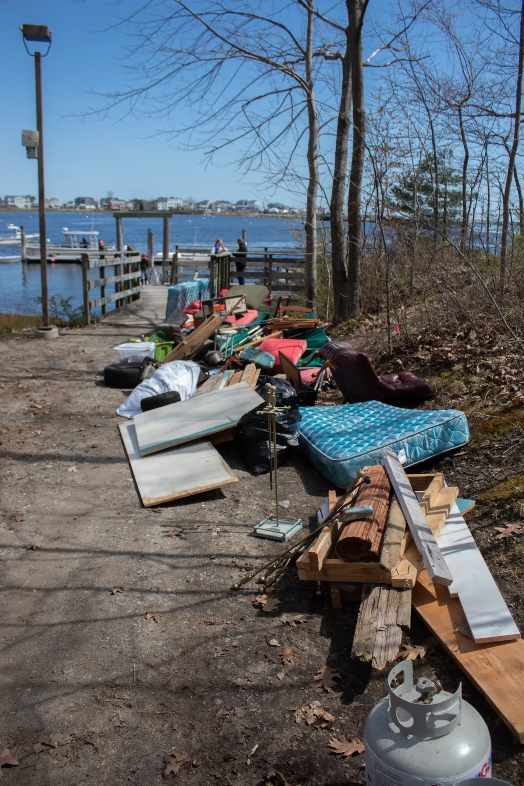 UNE dock with items collected