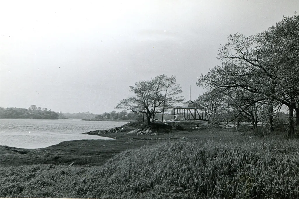 A black and white photo of the kiosk at Jordan Point