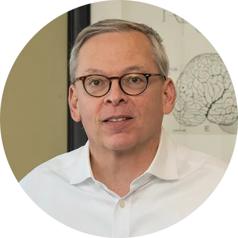 Headshot of Kerry Tucker