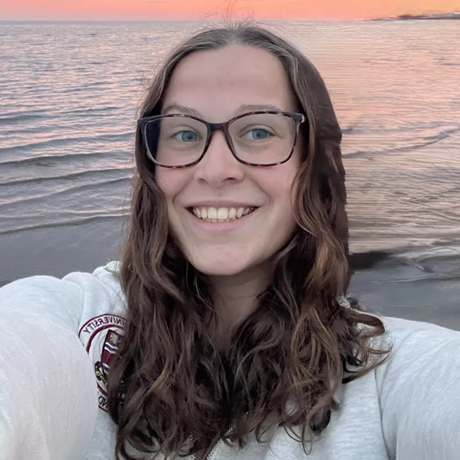 Headshot of Samantha Billmyer