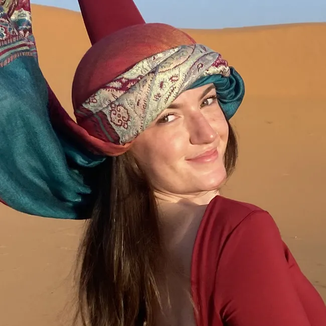 Headshot of Samantha Henderson