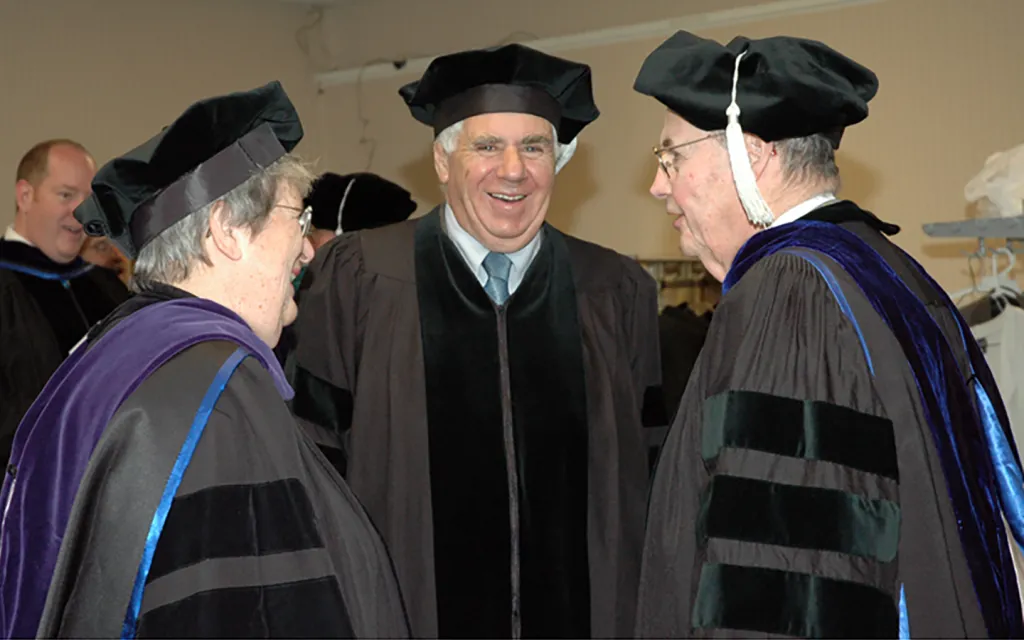 In 2007, Rolde received an Honorary Doctor of Letters Degree from UNE