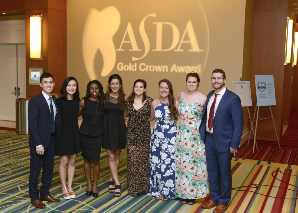 UNE dental students with fellow ASDA members. (Caught in the Moment Photography)