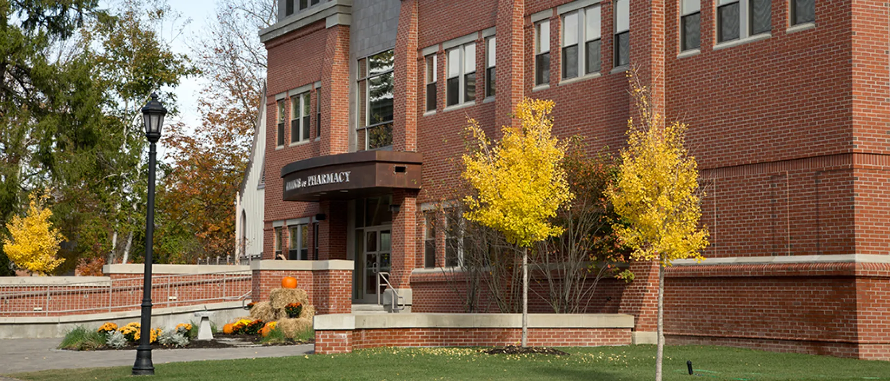 Exterior photo of the School of Pharmacy building