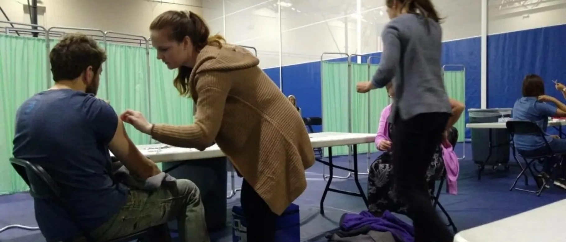 UNE health professions students dispensed nearly 300 vaccines during an on-campus clinic