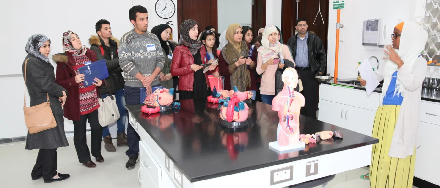 UNE student gives tour of UNE Morocco campus to Moroccan students