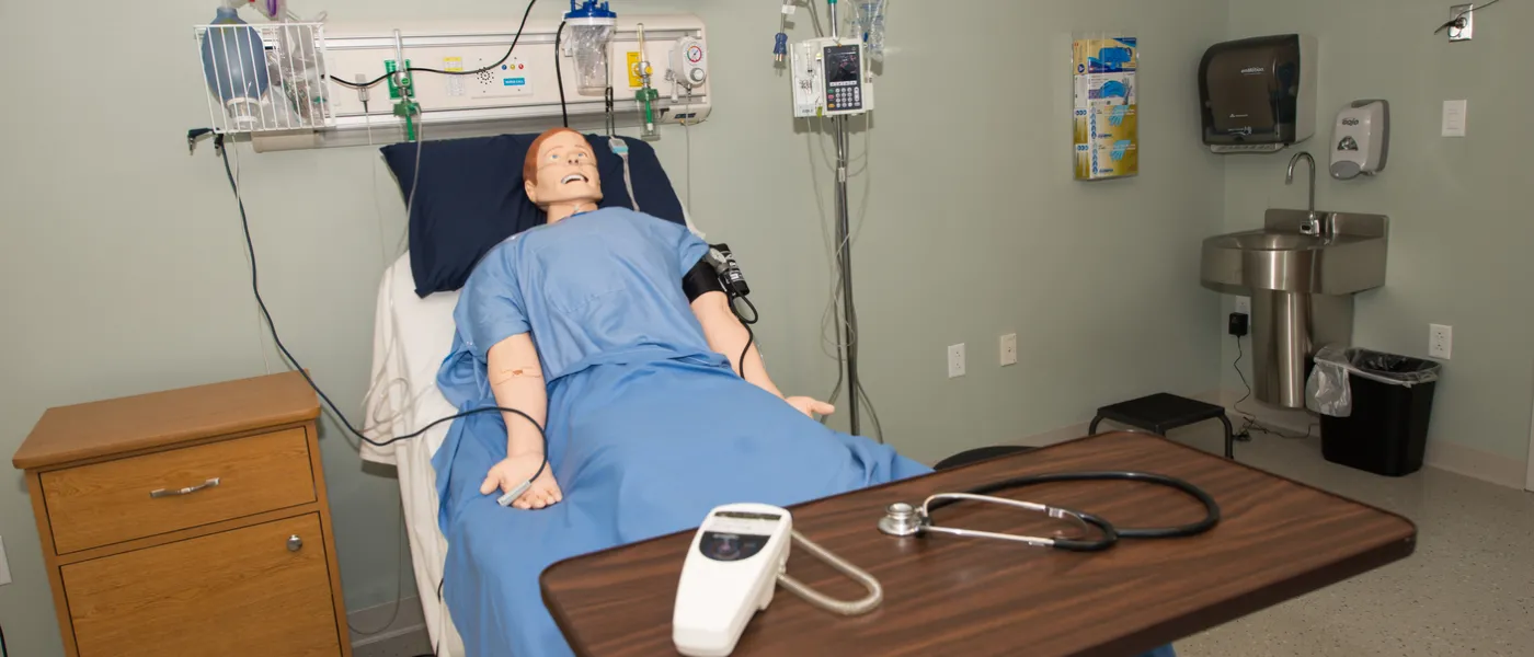 u n e's virtual hospital