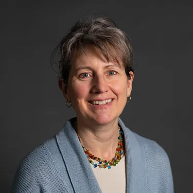 Headshot of Andrea Perry