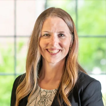 Headshot of Dana Tischler